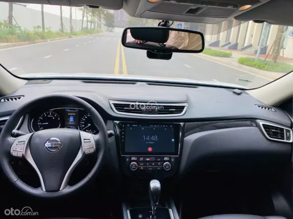 Nissan X trail 2.5 SV 4WD Premium 2018 - Xe đẹp, 1 chủ từ đầu, đủ hồ sơ giấy tờ sang tên ngay