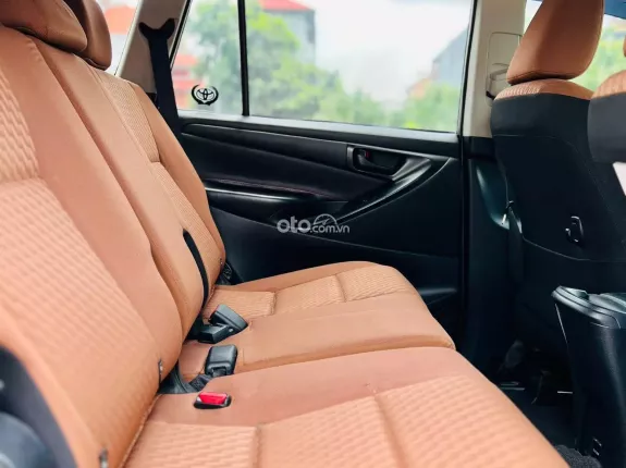 Toyota Innova 2.0E 2016 - Đã lên cam 360