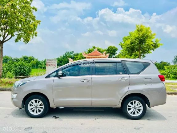 Toyota Innova 2.0E 2016 - Đã lên cam 360