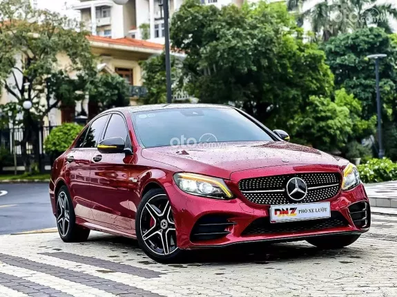 Mercedes-Benz C300 AMG 2020 - Gói quà tặng phụ kiện cao cấp