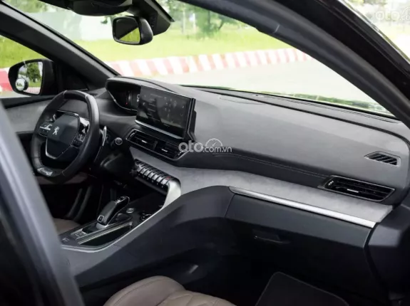 Peugeot 3008 GT Line 2022 - ️Màu ĐEN - Nội thất NÂU