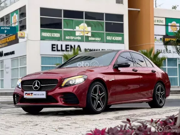 Mercedes-Benz C300 AMG 2020 - MÀU ĐỎ - GIÁ CỰC TỐT