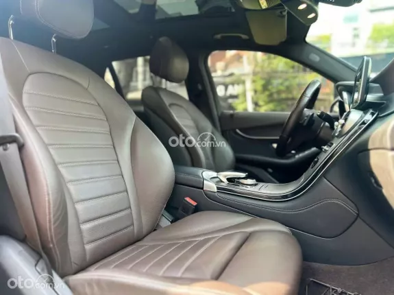 Mercedes-Benz GLC 300 4Matic 2019 - Lướt