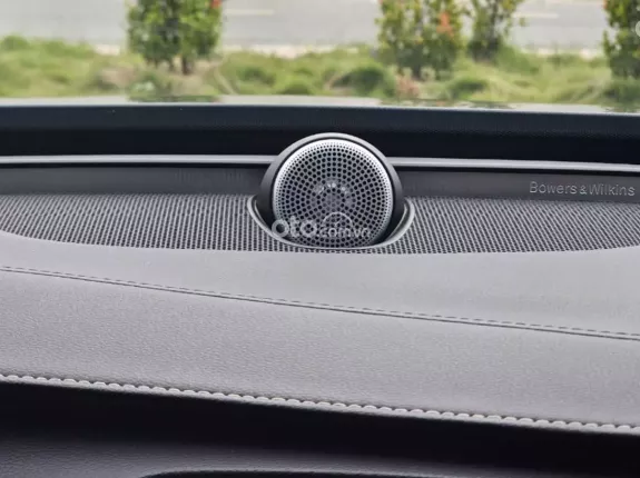 Volvo XC90 T8 Hybrid Recharge AWD 2021 - Xe an toàn nhất TG, full bảo dưỡng hãng