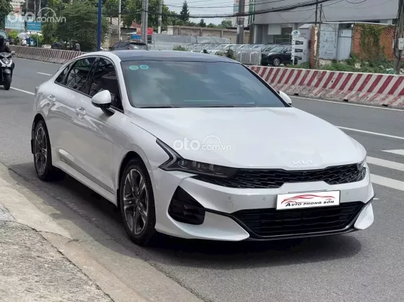 Kia K5 2.5 GT-Line 2022 - Máy xăng đi chuẩn 35 ngàn kilomet