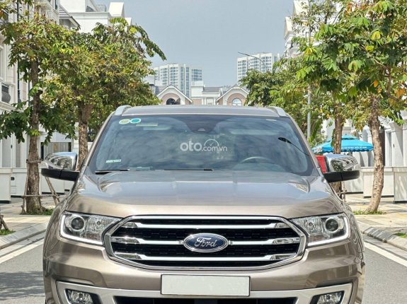 Ford Everest Titanium 2.0 AT 4x2 2019 - XE GIA ĐÌNH DỬ DỤNG CHẤT XE CÒN ĐẸP