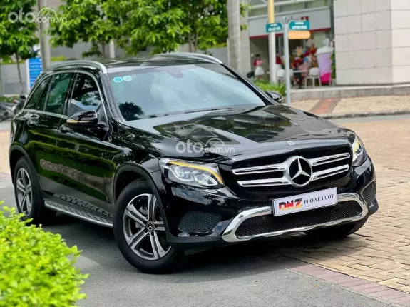 Mercedes-Benz GLC 200 2019 - MÀU ĐEN - GIÁ TỐT ƯU ĐÃI NHẤT