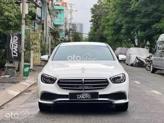 Mercedes-Benz E200 Exclusive 2021 - Siêu Sang