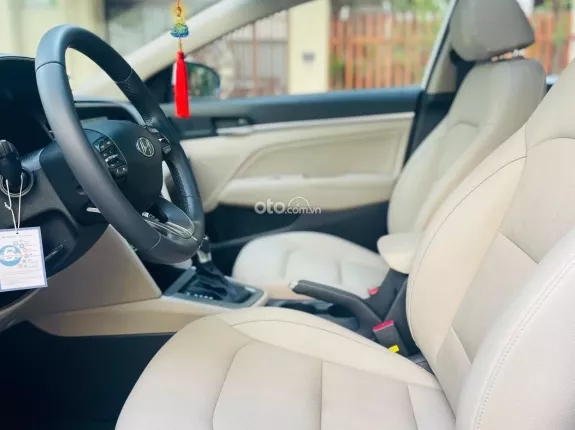 Hyundai Elantra 1.6 AT Đặc biệt 2021 - Xe 1 chủ, hỗ trợ trả góp 70%, xe lỗi tặng xe