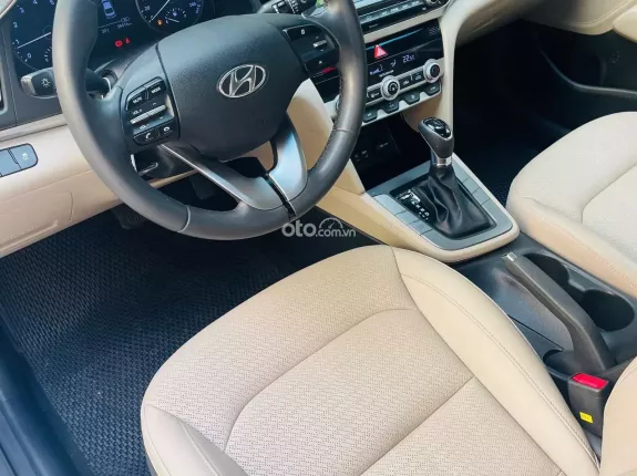 Hyundai Elantra 1.6 AT Đặc biệt 2021 - Xe 1 chủ, hỗ trợ trả góp 70%, xe lỗi tặng xe