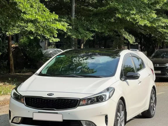 Kia Cerato 1.6 AT Luxury 2018 - Xe 1 chủ từ đầu full lịch sử hãng, sơn zin rất rất nhiều, có hổ trợ vay bank