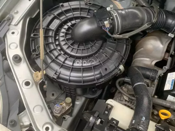 Toyota Innova 2015 - Xe đẹp, giá tốt, đủ hồ sơ giấy tờ sang tên ngay