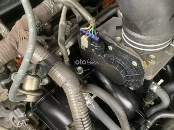 Toyota Innova 2015 - Xe đẹp, giá tốt, đủ hồ sơ giấy tờ sang tên ngay