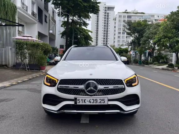 Mercedes-Benz GLC 300 4Matic V1 2022 - 2 tỷ 039 triệu