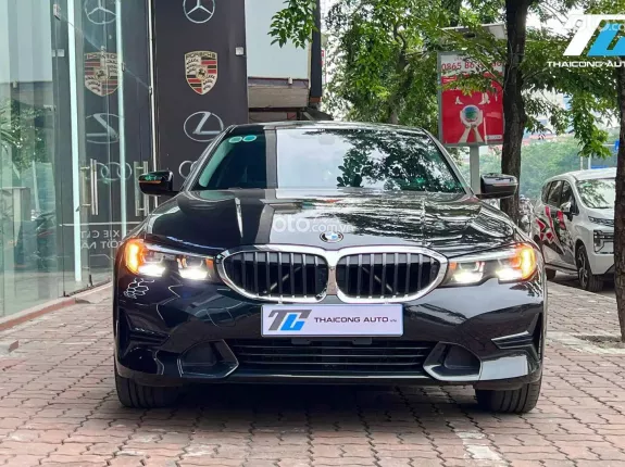 BMW 320i 2023 - Bảo hành chính hãng đến 2028