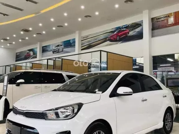 Kia Soluto AT Luxury 2024 - Bản cao nhất, hỗ trợ tương đương 100% trước bạ, 98tr nhận xe