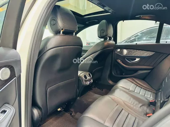 Mercedes-Benz C300 AMG 2015 - Chạy 7 vạn lên rất nhiều đồ chơi