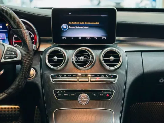 Mercedes-Benz C300 AMG 2015 - Chạy 7 vạn lên rất nhiều đồ chơi