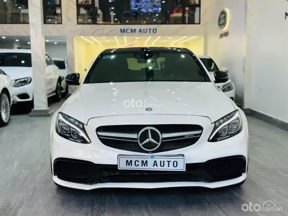 Mercedes-Benz C300 AMG 2015 - Chạy 7 vạn lên rất nhiều đồ chơi