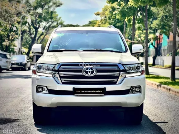 Toyota Land Cruiser VX 4.6 V8 2020 - Thương hiệu khẳng định vị thế