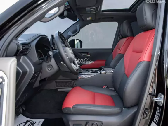 Toyota Land Cruiser V6 3.5L TURBO 2023 - Toyota Land Cruiser V6 3.5L LC300