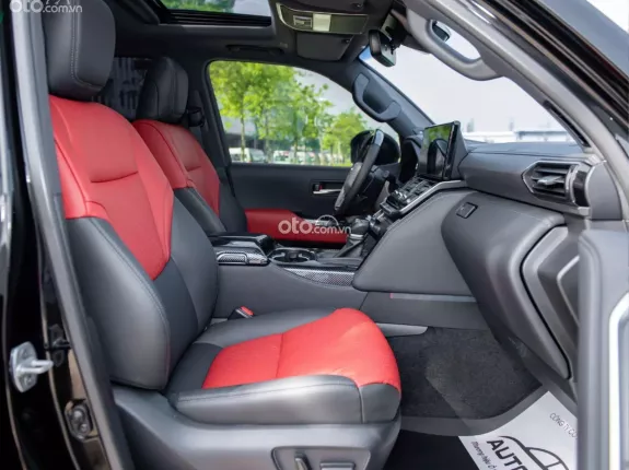 Toyota Land Cruiser V6 3.5L TURBO 2023 - Toyota Land Cruiser V6 3.5L LC300