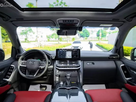 Toyota Land Cruiser V6 3.5L TURBO 2023 - Toyota Land Cruiser V6 3.5L LC300
