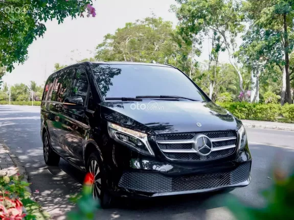 Mercedes-Benz V250 Luxury 2021 - XHĐ 1 tỷ