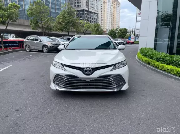 Toyota Camry 2.5Q 2019 - Odo 6v cực đẹp