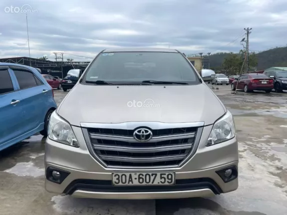 Toyota Innova 2.0E 2015 - 7c giá chỉ hơn 3 trăm cá