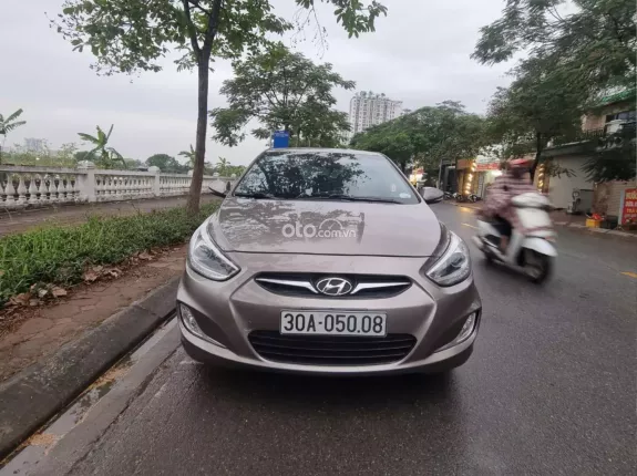 Hyundai Accent 2013 - Odo 9v tên tư nhân