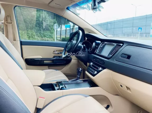 Kia Sedona 3.3 GATH 2015 - Đăng kí 2016