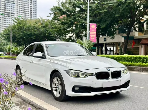 BMW 520i 2015 - Xe đẹp, siêu lướt, model 2016, giá tốt sang tên ngay