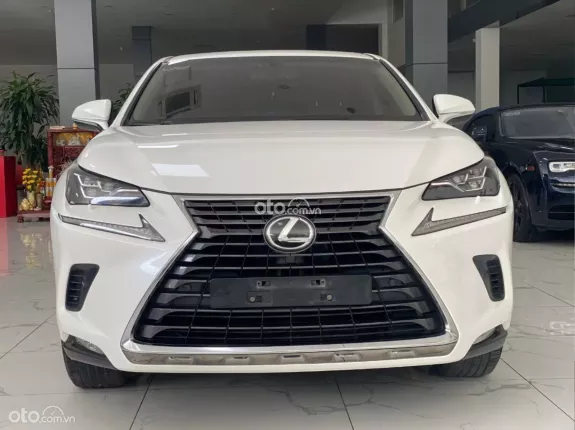 Lexus NX 300 T 2018 - Sơn zin cả xe, 1 chủ từ mới