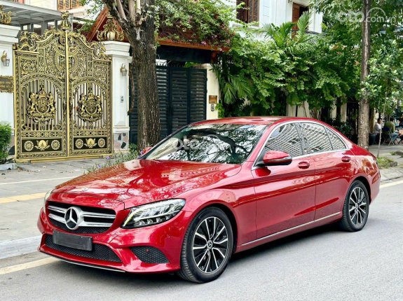 Mercedes-Benz C200 2019 - Đủ hồ sơ giấy tờ sang tên ngay, xe đẹp