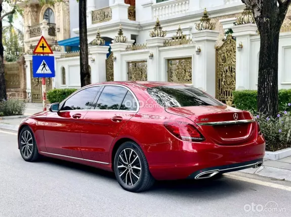 Mercedes-Benz C200 2019 - Đủ hồ sơ giấy tờ sang tên ngay, xe đẹp