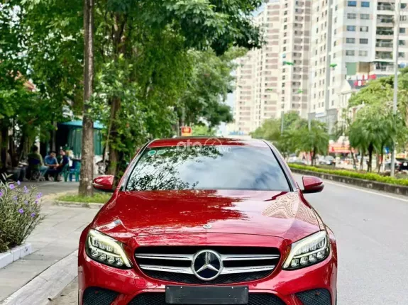 Mercedes-Benz C200 2019 - Đủ hồ sơ giấy tờ sang tên ngay, xe đẹp