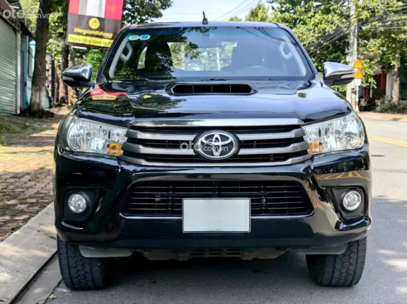 Toyota Hilux 2.5E 4x2 MT 2016 - Hỗ trợ vay 20% giá trị xe. (Không lãi suất)