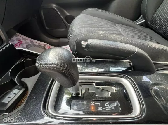 Mitsubishi Outlander 2.0 CVT 2019 - MITSUBISHI OUTLANDER 2.0AT sx - đời 2019