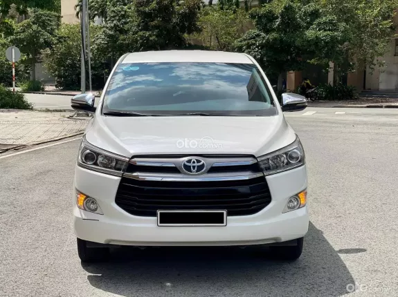 Toyota Innova 2.0V 2020 - Số tự động, 6 ghế VIP