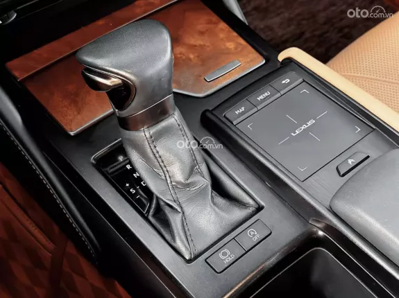 Lexus ES 250 2022 - Giá 2 tỷ 360tr