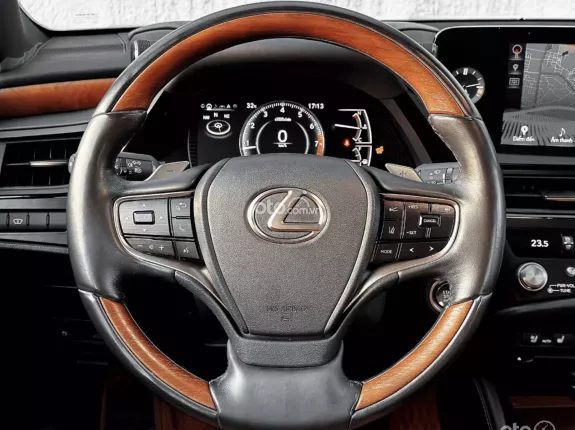 Lexus ES 250 2022 - Giá 2 tỷ 360tr