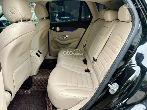 Mercedes-Benz GLC 200 4Matic 2021 - Giá 1 tỷ 599tr