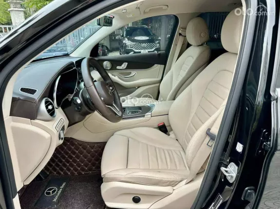 Mercedes-Benz GLC 200 4Matic 2021 - Giá 1 tỷ 599tr