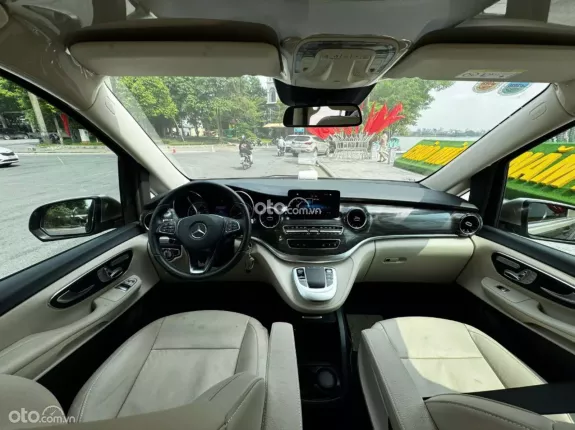Mercedes-Benz V250 Luxury 2021 - Giá 2 tỷ 59tr