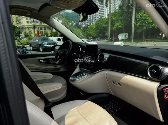 Mercedes-Benz V250 Luxury 2021 - Giá 2 tỷ 59tr