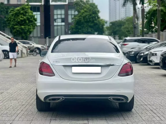 Mercedes-Benz C180 2020 - Giá 919tr