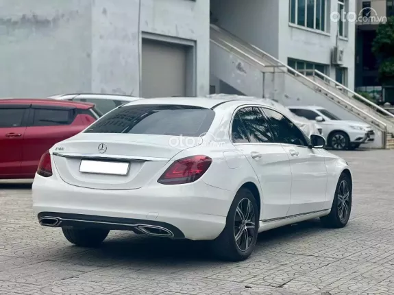 Mercedes-Benz C180 2020 - Giá 919tr