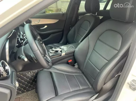 Mercedes-Benz C180 2020 - Giá 919tr