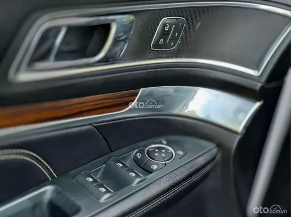 Ford Explorer 2.3L Ecoboost 2018 - Giá 1 tỷ 68tr